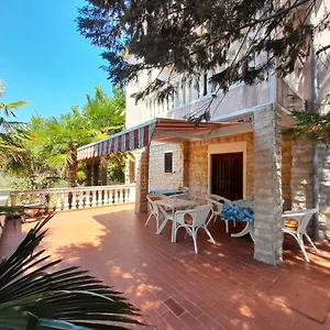 https://apartments-biserka-baska.primorje-gorskikotar.com